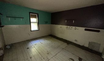 604 S Brookside Ave, Ash Grove, MO 65604