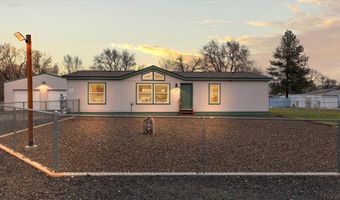 317 7th St, Benton City, WA 99320