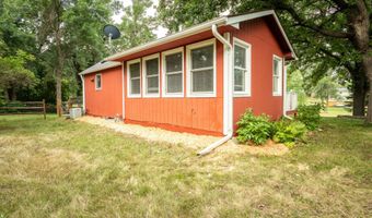 903 Park St, Alexandria, MN 56308