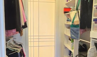 5225 POOKS HILL Rd 703N, Bethesda, MD 20814