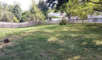 8 Nimbus Dr, Alloway, NJ 07462