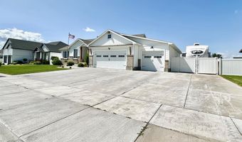 2737 Pinfire Crk, Ammon, ID 83406