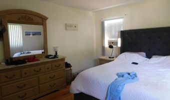 8 Tilden Rd, Danbury, CT 06810