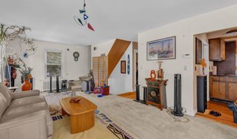 77 Center St, Bangor, ME 04401