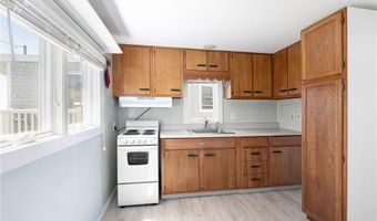 11 Woodruff St, Narragansett, RI 02882