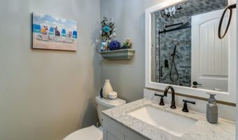 61 Yardarm Ct, Bayville, NJ 08721