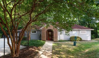 1142 LAKE HERON Dr 2B, Annapolis, MD 21403