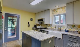 2825 Harrell Hill Rd, Bakersville, NC 28705
