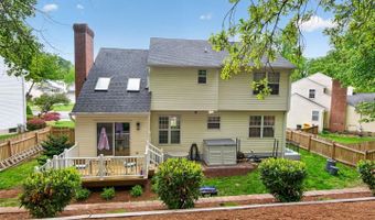 1202 VIKING Dr N, Arnold, MD 21012