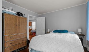 12 Callender Ave, Newport, RI 02840