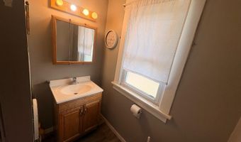 701 Tenney Ave, Amherst, OH 44001