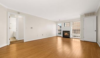 6940 FAIRFAX Dr 200, Arlington, VA 22213