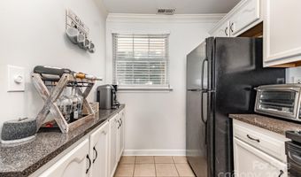 1210 Green Oaks Ln K, Charlotte, NC 28205
