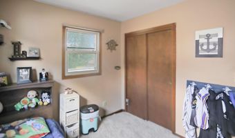 11 Linda Ln, Aberdeen, SD 57401