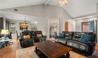 1321 Springhills Dr, Alma, AR 72921