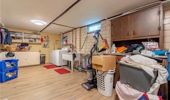 1201 Overlook Dr, Alliance, OH 44601