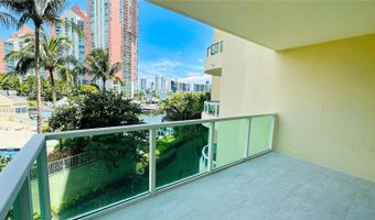 3340 NE 190th St 403, Aventura, FL 33180