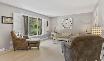 86 Carl Dr NE, Ada, MI 49301