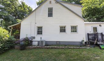 688 Saunders Hollow Rd, Barboursville, WV 25504