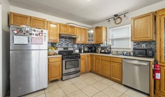 16 PACKARD St 2, Bayonne, NJ 07002
