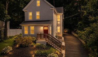 163 Elm St 1, Amesbury, MA 01913