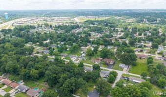 1907 Lone Pine Dr, Arnold, MO 63010