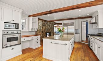 175 Cat Rock Rd, Cos Cob, CT 06807