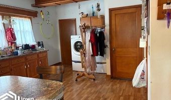 134 E Main St, Agency, IA 52530