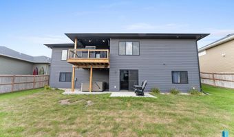 800 N Emerald Dr, Brandon, SD 57005