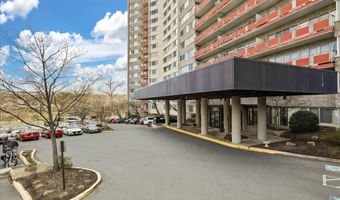 5340 HOLMES RUN Pkwy 904, Alexandria, VA 22304