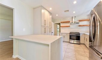 1956 N Roosevelt, Altadena, CA 91001