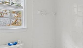 7260 Fawn Lake Dr, Alpharetta, GA 30005