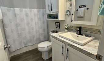 25 Park Ln, Arundel, ME 04046