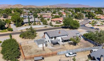 19403 Oneida Ct, Apple Valley, CA 92307