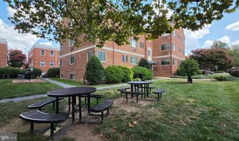 820- B S WASHINGTON St 227, Alexandria, VA 22314