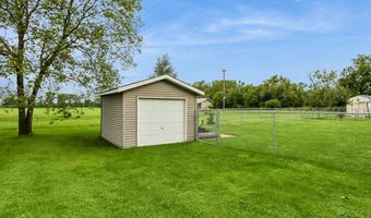 709 12th Ave, Amana, IA 52203
