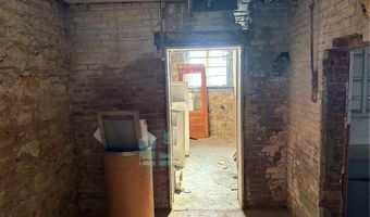 1015 S 6th St, Atchison, KS 66002