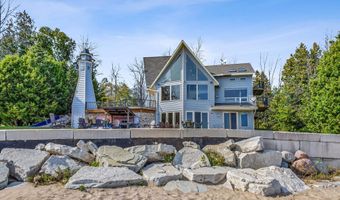 E7379 WASHINGTON Road, Algoma, WI 54201