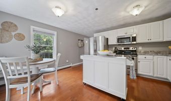 2 Taylor Mill Rd 1, Atkinson, NH 03811