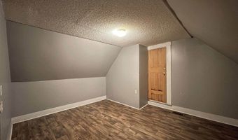 712 S C St, Arkansas City, KS 67005