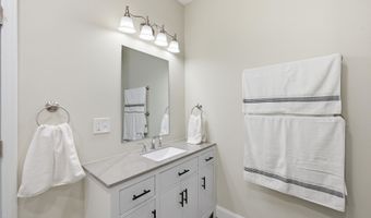 22125 Driftwood Ln, Abingdon, VA 24211