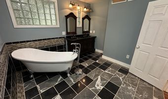 1020 E State St, Albany, IN 47320