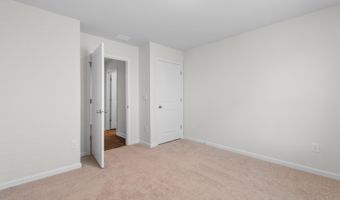 572 Woodland Farms Cir, Aynor, SC 29511