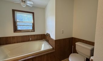 1066 CHURCH Ave, Wisconsin Rapids, WI 54494