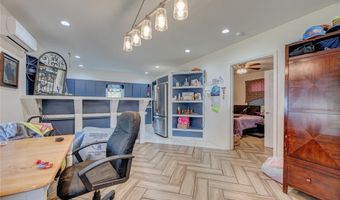 1528 W Idaho Ave, Chickasha, OK 73018