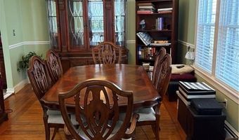 15 Villa Ave, Cranston, RI 02905