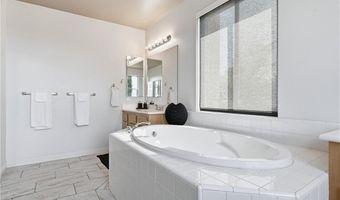 5018 Bella Collina, Oceanside, CA 92056