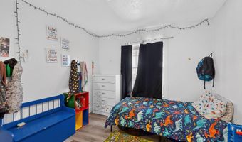 1709 Kirby St NE, Albuquerque, NM 87112