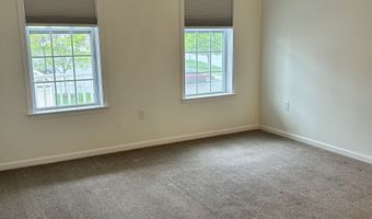124 Center Meadow Ln 124, Danbury, CT 06810