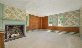 57 Roberts Cove Rd, Alton, NH 03809